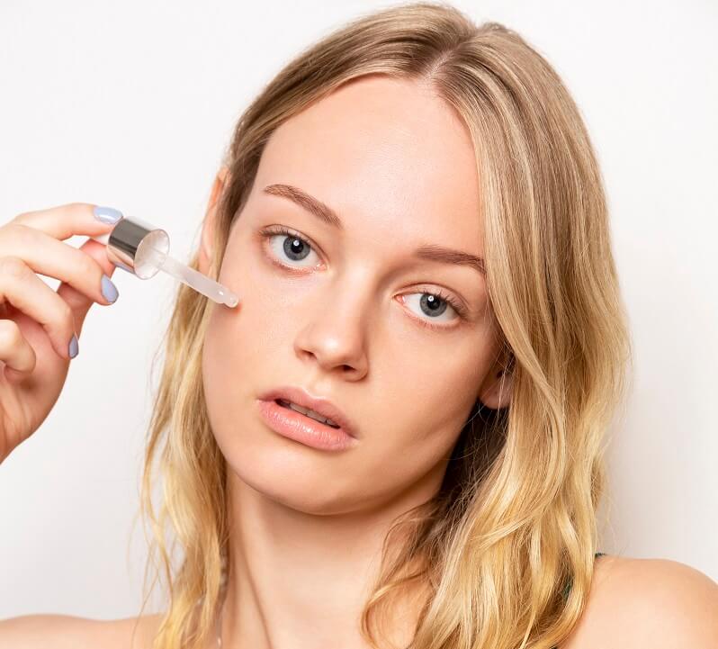Peptides for Skin: Benefits, Types & How to Use in Skincare