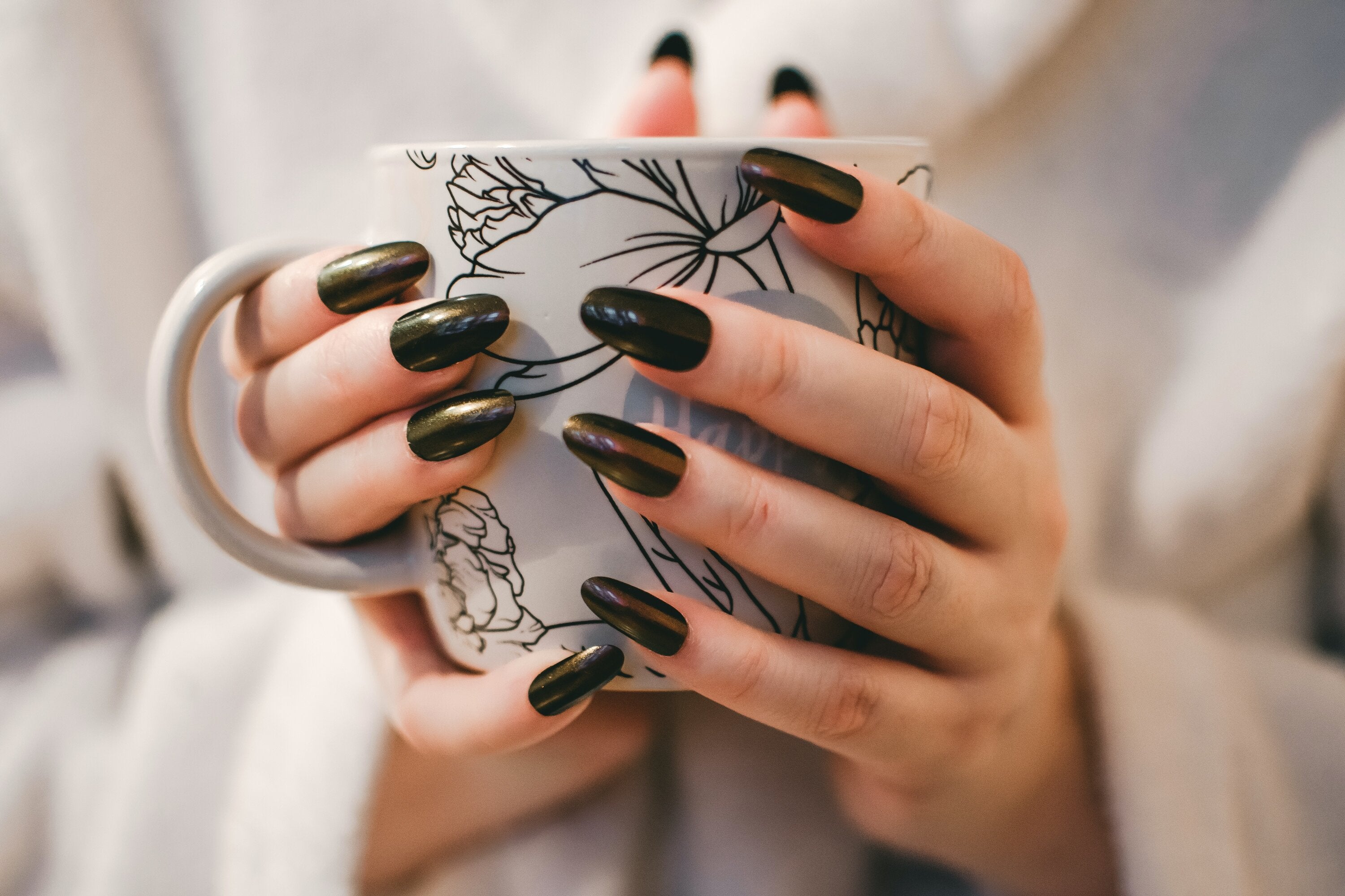 Gel Nails – Are They Right For You?