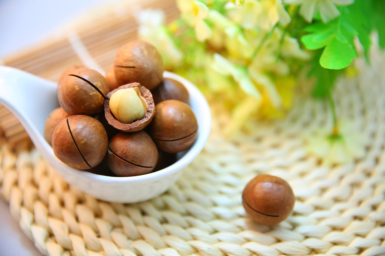 The Super Skincare Powers of Macadamia Oil