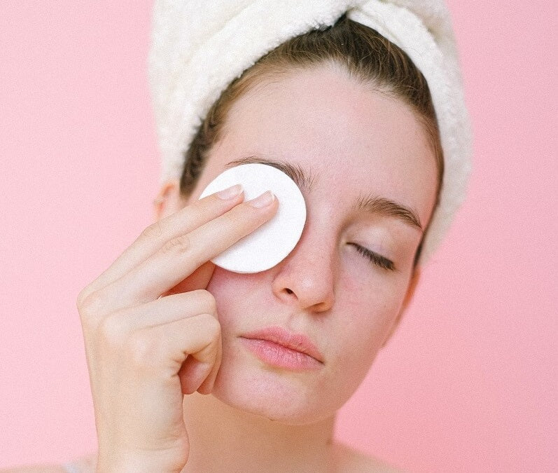The Importance of Proper Makeup Removal and Cleansing