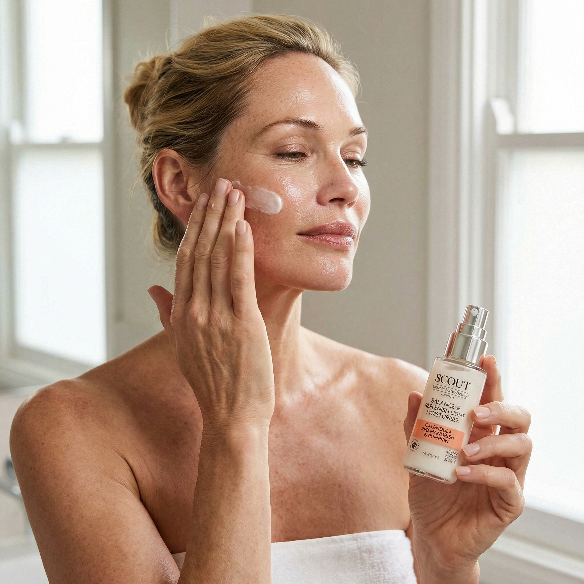 Balance & Replenish Light Moisturiser with Calendula, Red Mandarin & Pumpkin